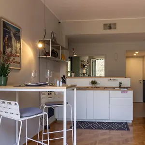 Cosy In The Park Apartment