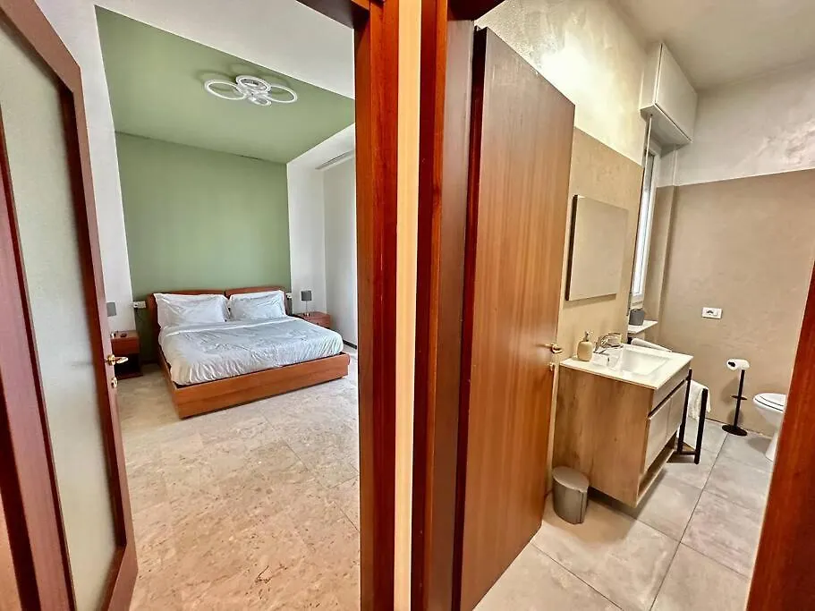 Low Cost Holiday An Business House And Free Park By Revenue House Como 0*,  Italy