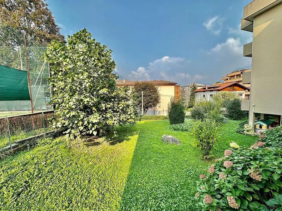 Apartment Low Cost Holiday An Business House And Free Park By Revenue House Como